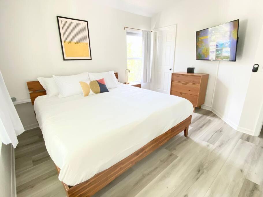 Sanctuary Gainesville Bright 2 Bedroom King Condo Экстерьер фото